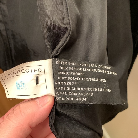 Worthington black women’s genuine leather jacket. - Picture 7 of 14